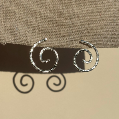 Whirl Studs
