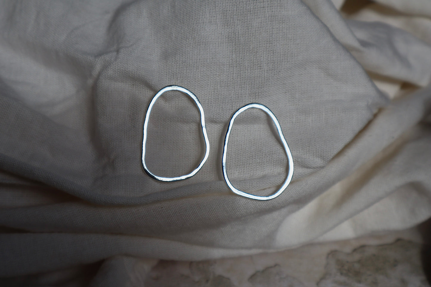 Saturn Studs