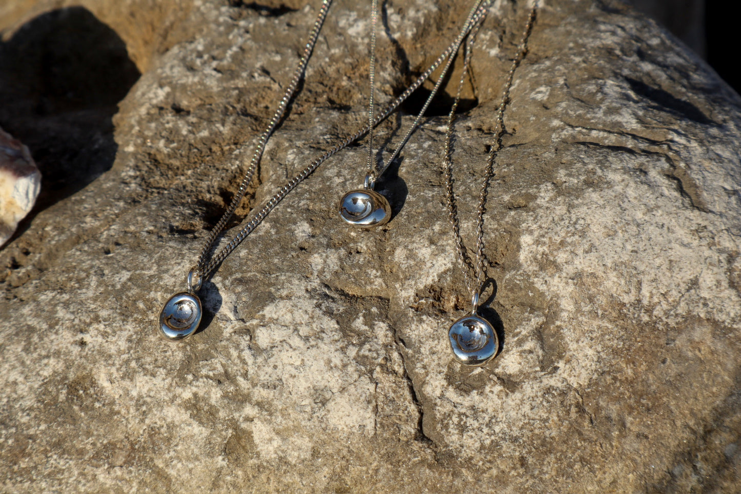 Dimple Pendant Necklace