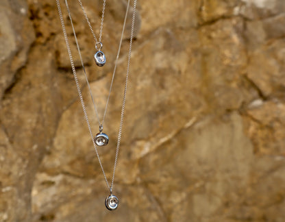 Dimple Pendant Necklace
