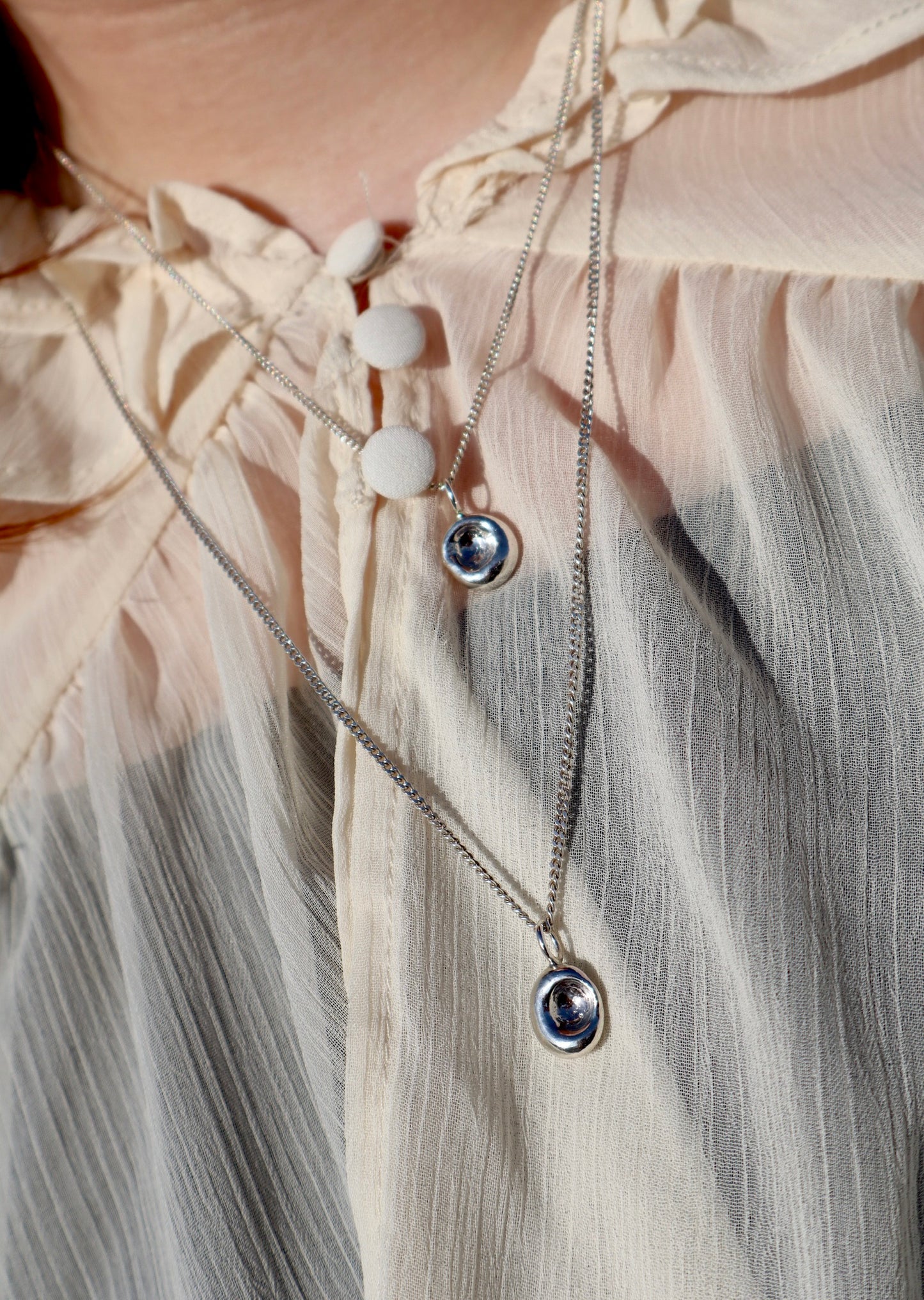 Dimple Pendant Necklace