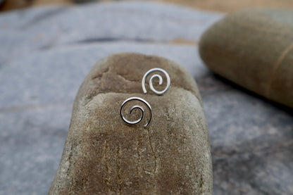 Mini Whirl Studs