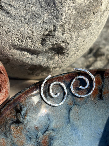 Whirl Studs