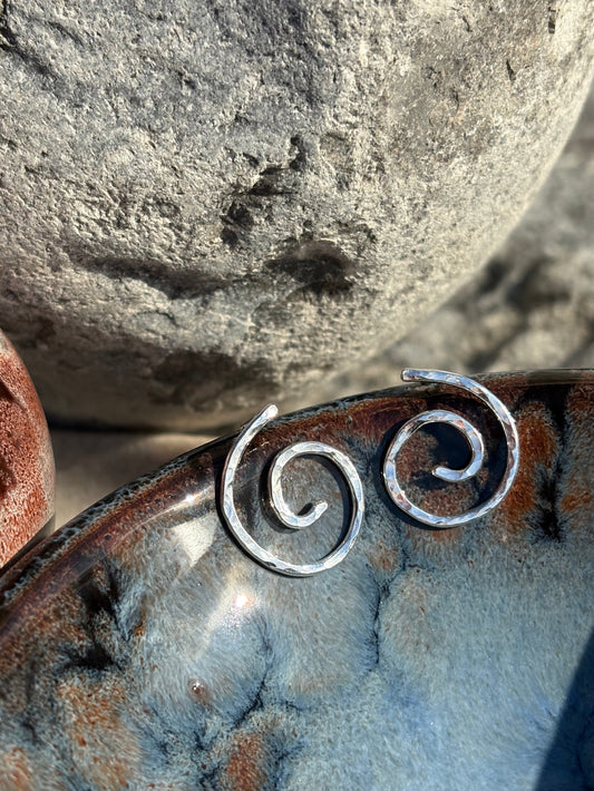Whirl Studs